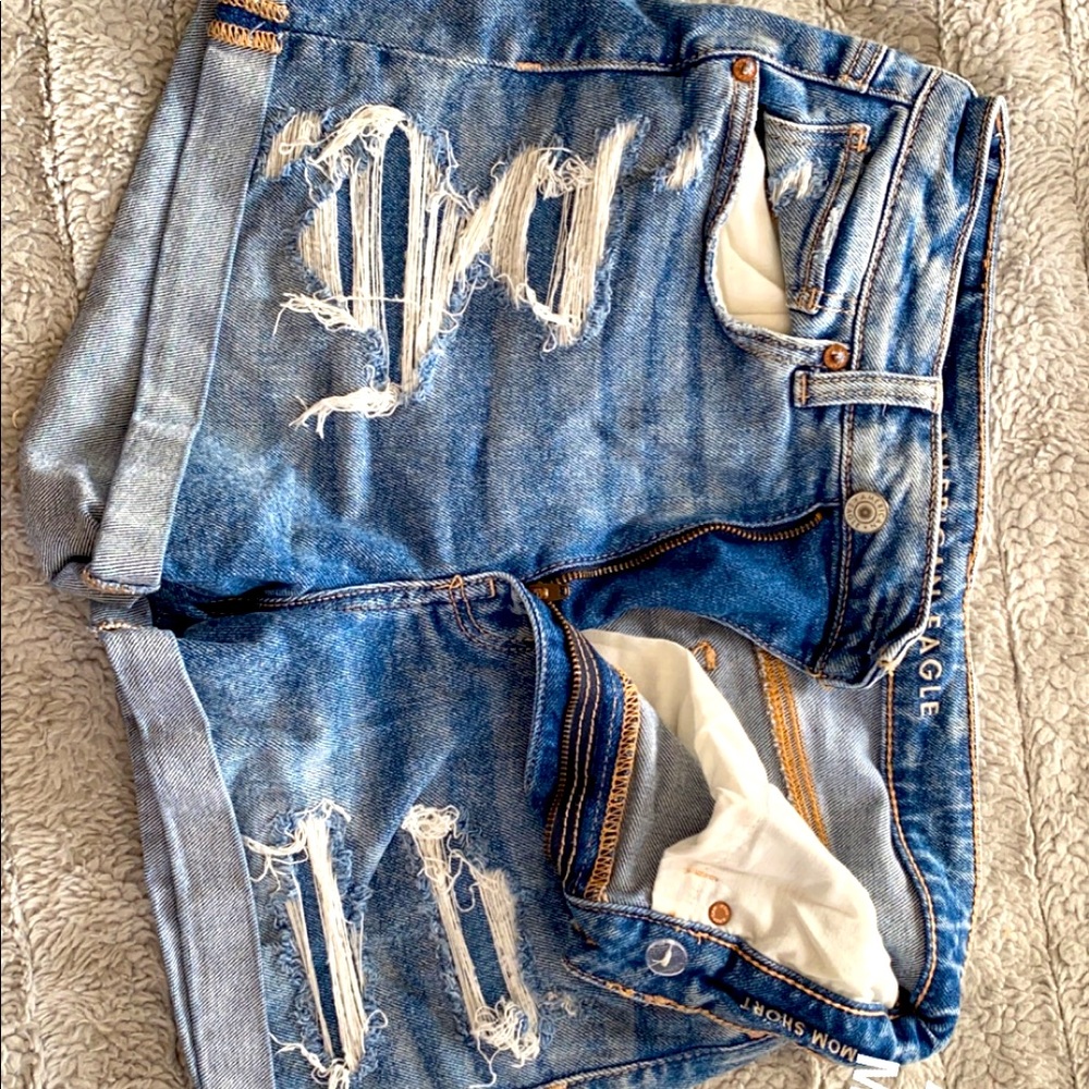 Mom Short